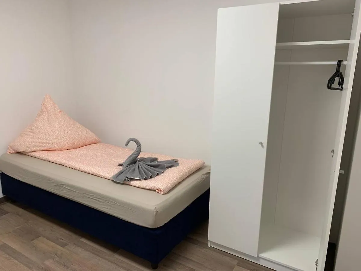 Apartment Central Private Rooms In Popular Neighborhood! Cologne Germany