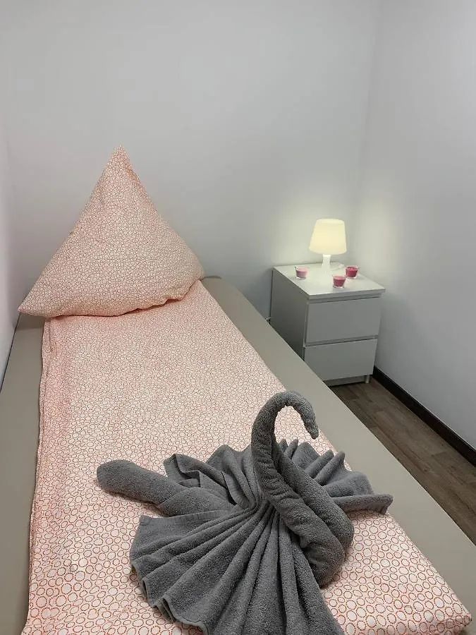 Central Private Rooms In Popular Neighborhood! Cologne