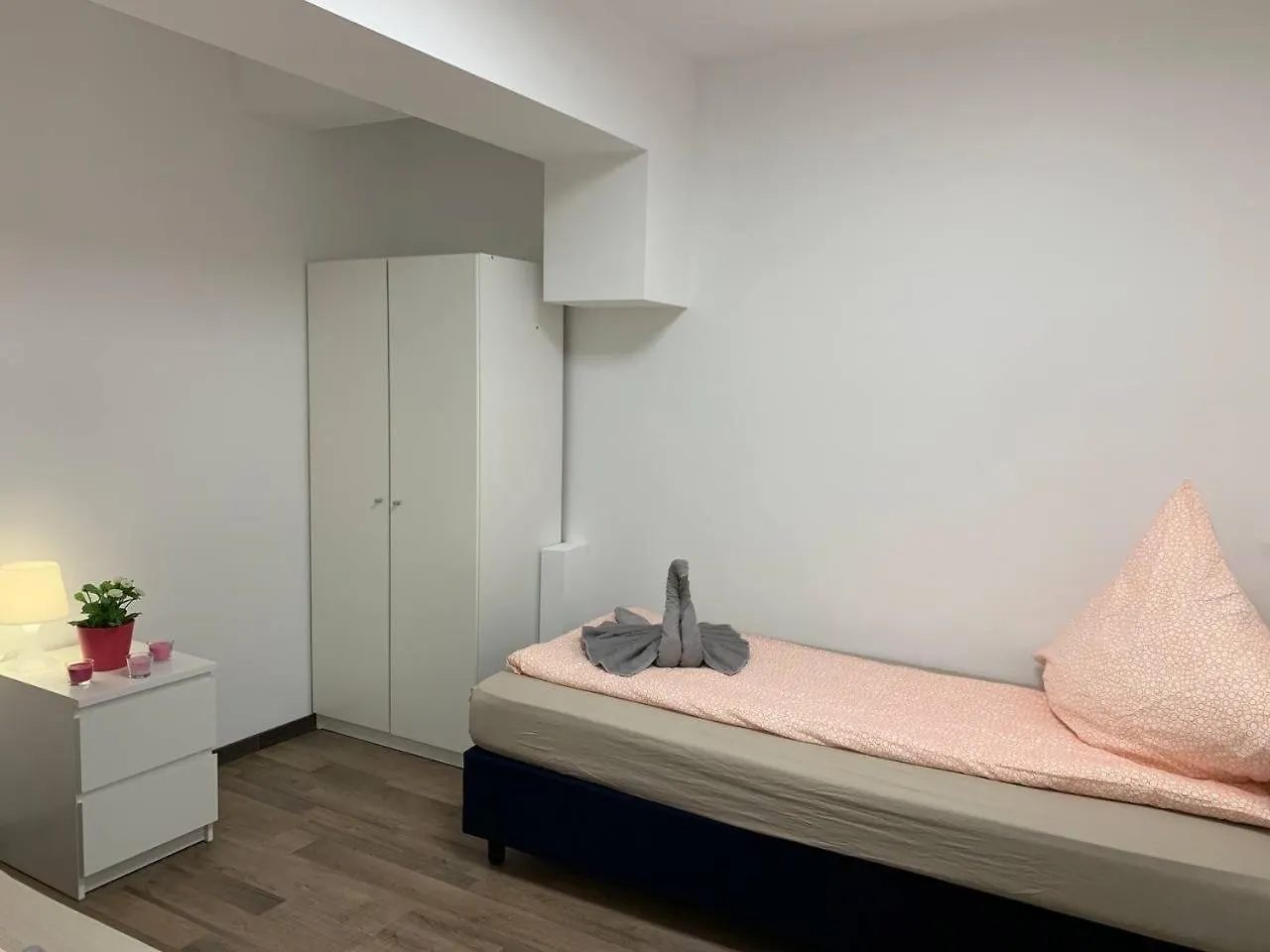 Central Private Rooms In Popular Neighborhood! Cologne 0*,  Germany
